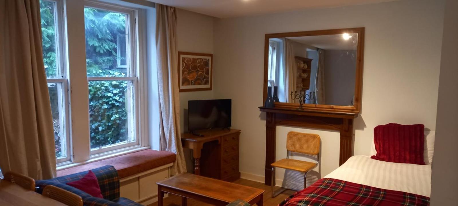 Newhall Glasgow Luaran gambar